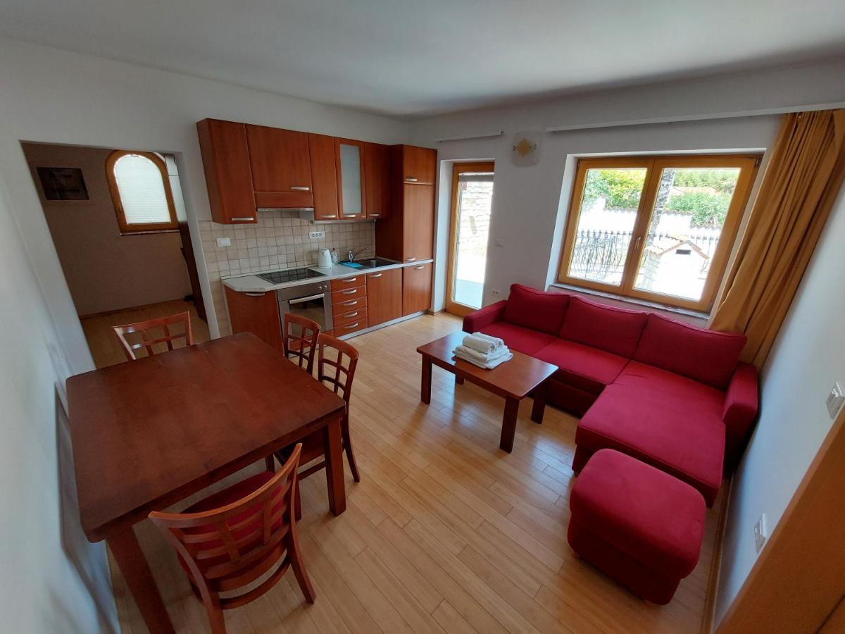 Apartmaji Fizine Portoroz Exterior photo
