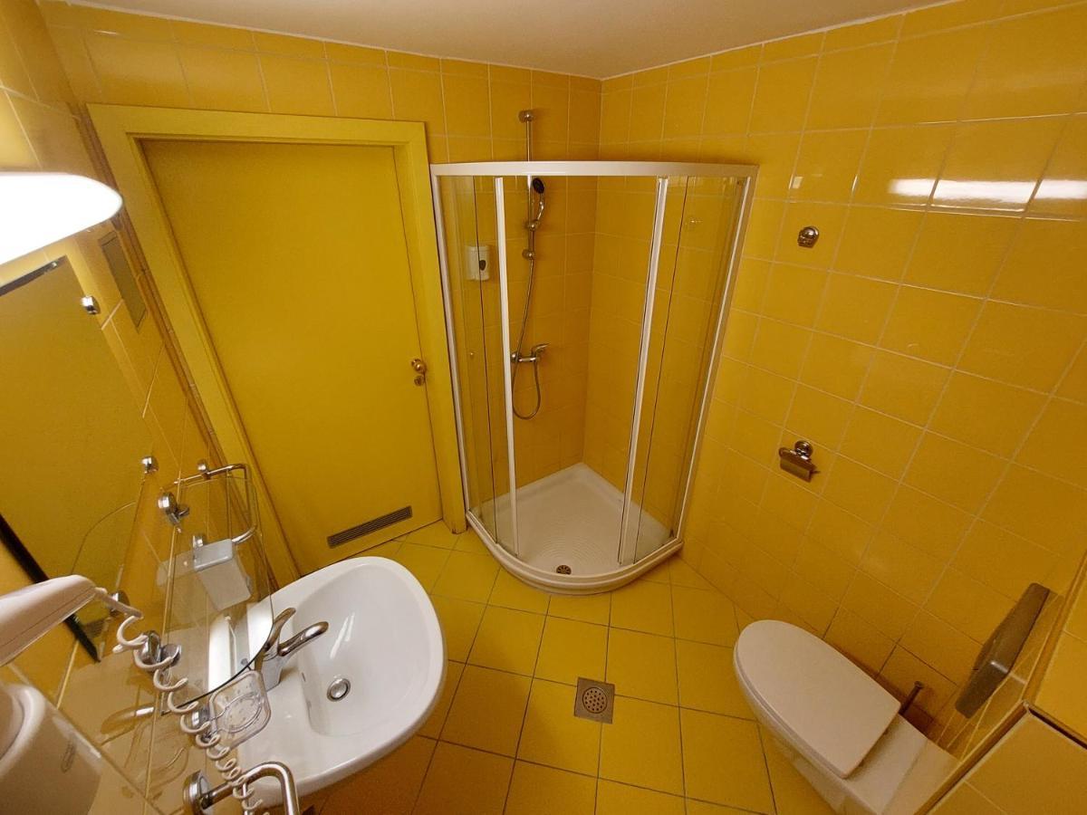 Apartmaji Fizine Portoroz Exterior photo
